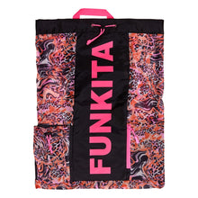 Load image into Gallery viewer, FUNKITA GEAR UP MESH BACKPACK TIPSY TIGER