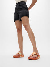 Load image into Gallery viewer, FITFLOP LULU FLOWERZ LEATHER TOE POST PEACHY MIX 3