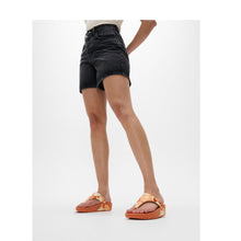 Load image into Gallery viewer, FITFLOP LULU FLOWERZ LEATHER TOE POST PEACHY MIX 3