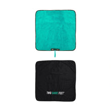 Load image into Gallery viewer, TWO BARE FEET WEATHERPROOF CHANGING ROBE/MAT CAMO/TEAL SENIOR