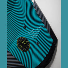 Load image into Gallery viewer, JOBE VANITY WAKEBOARD 131 & MAZE BINDINGS PACKAGE