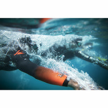 Load image into Gallery viewer, AQUASPHERE MENS PURSUIT 2.0 WETSUIT BLACK/ORANGE