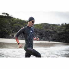 Load image into Gallery viewer, AQUASPHERE MENS PURSUIT 2.0 WETSUIT BLACK/ORANGE