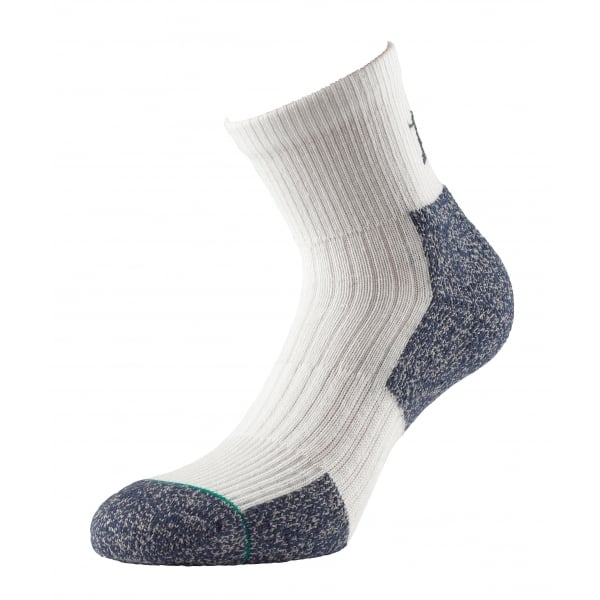 1000 MILE ULTRA PERFORMANCE SOCK WHITE 6-8.5