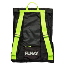 Load image into Gallery viewer, FUNKITA GEAR UP MESH BACKPACK NIGHT LIGHTS
