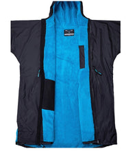 Load image into Gallery viewer, TWO BARE FEET JUNIOR CHANGING ROBE &amp; CHANGE MAT (BLACK/BLUE)
