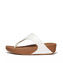 Load image into Gallery viewer, FITFLOP LULU LEATHER TOE-POST WHITE SIZE 5
