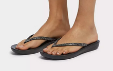Load image into Gallery viewer, FITFLOP WOMENS IQUSHION SPARKLE FLIP FLOPS - BLACK
