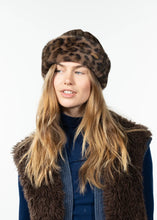 Load image into Gallery viewer, BARTS FUR CABLE BANDHAT BROWN PRINT ONE SIZE
