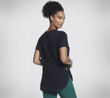 Load image into Gallery viewer, SKECHERS WOMENS GO DRI SWIFT TUNIC TEE BLACK
