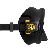 Load image into Gallery viewer, CRESSI Z2 DIVE MASK BLACK 80 YEARS REG FIT
