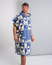 Load image into Gallery viewer, SALTROCK EQUINOX CHANGE TOWEL BLUE/CREAM
