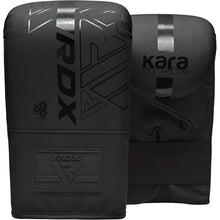 Load image into Gallery viewer, RDX F6 BOXING BAG MITTS BLACK

