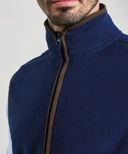 Load image into Gallery viewer, SLEEVLESS FLEECE  JACKET NAVY/BROWN
